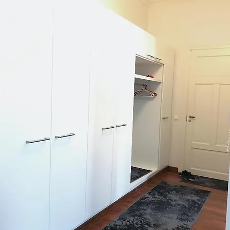 1 Apartment